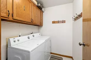 6844 Spruce Pine Dr, Columbus, OH 43235 - Photo 24