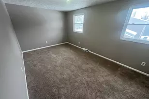 2621 Woodsedge Rd, Columbus, OH 43224 - Photo 8