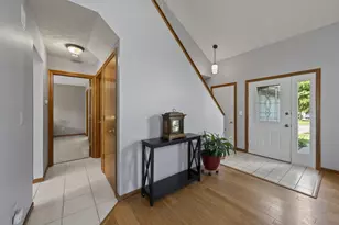 7450 Oakmeadows Dr, Columbus, OH 43085 - Photo 8