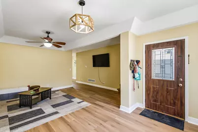 230 W William Street, Delaware, OH 43015 - Photo 6