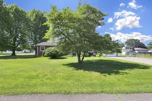 361 Meadow Ln NE, Newark, OH 43055 - Photo 2