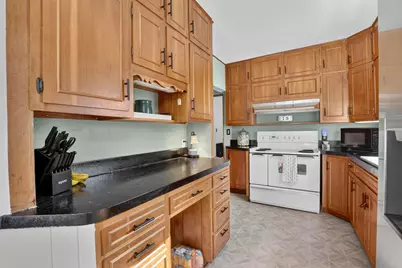 558 E Palmer Road, Bellefontaine, OH 43311 - Photo 14