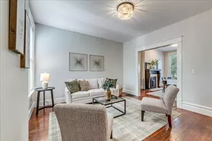 992 Delaware Ave, Columbus, OH 43201 - Photo 4
