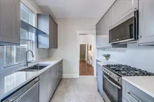 992 Delaware Ave, Columbus, OH 43201 - Photo 12