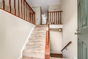 7333 Schoolcraft Ln, Columbus, OH 43235 - Photo 4