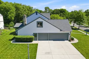 2347 Collins Dr, Worthington, OH 43085 - Photo 38
