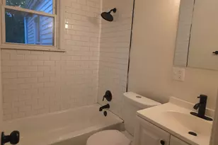 2404 Bancroft St, Columbus, OH 43211 - Photo 8
