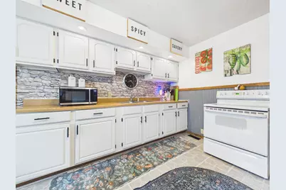 307 N 6th Street, Cambridge, OH 43725 - Photo 8