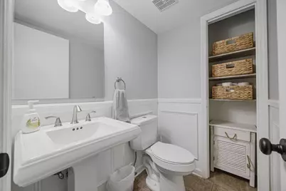 614 Dlyn Street #H14, Columbus, OH 43228 - Photo 12