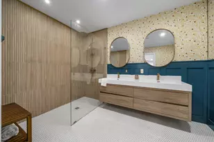 2424 Beverly Pl, Columbus, OH 43209 - Photo 32