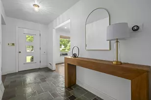 2424 Beverly Pl, Columbus, OH 43209 - Photo 24