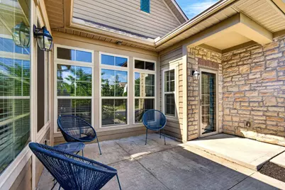 402 Stoneshire Loop, Pataskala, OH 43062 - Photo 4