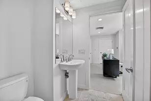1 Miranova Pl, Columbus, OH 43215 - Photo 28