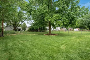 2498 Newburgh Dr, Columbus, OH 43219 - Photo 30