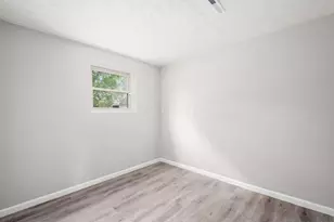 2498 Newburgh Dr, Columbus, OH 43219 - Photo 22