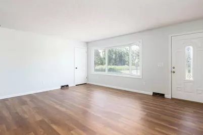72 Lake Drive SW, Pataskala, OH 43062 - Photo 6