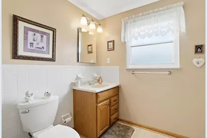 1750 Flinthill Drive, Columbus, OH 43223 - Photo 18