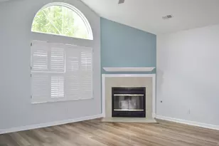 2647 Prestwick Village Cir, Springfield, OH 45503 - Photo 2