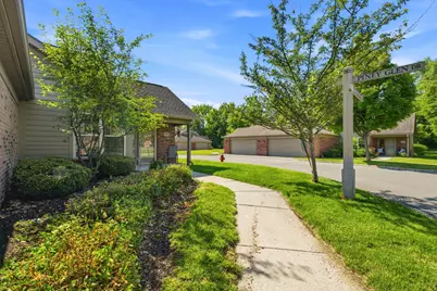 1360 Woodberry Place, Columbus, OH 43230 - Photo 6