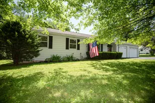 10950 Mt Vernon Rd, Utica, OH 43080 - Photo 1