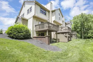 588 Spring Brook E, Westerville, OH 43081 - Photo 2