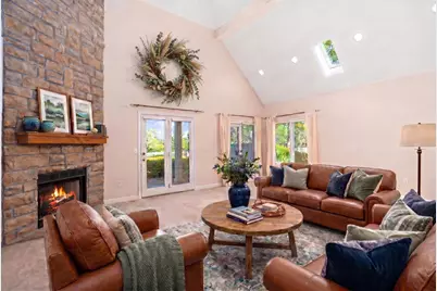 9978 Lavenham Circle W, Powell, OH 43065 - Photo 2