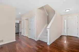 9978 Lavenham Cir W, Powell, OH 43065 - Photo 8