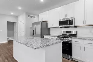 214 Center St, Ashley, OH 43003 - Photo 4