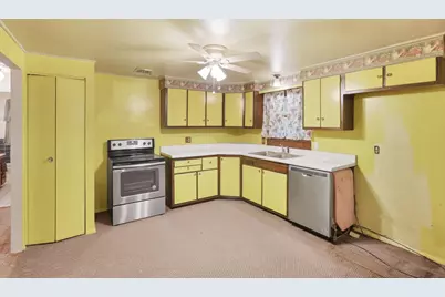 7043 Shaulis Drive, Reynoldsburg, OH 43068 - Photo 10