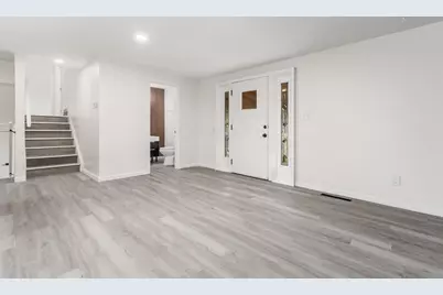 4533 Beachworth Court, Columbus, OH 43232 - Photo 6