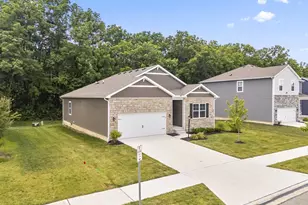 573 Penwell Dr, Delaware, OH 43015 - Photo 2