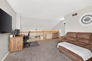 807 Holly Farms Dr, Blacklick, OH 43004 - Photo 30