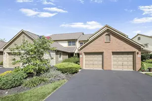 1261 Spring Brook Ct, Westerville, OH 43081 - Photo 2