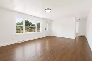 1 Freeway Ave, Fredericktown, OH 43019 - Photo 8