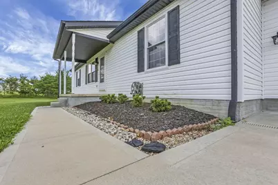 18750 Griffith Road, Logan, OH 43138 - Photo 4
