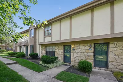 6164 Stornoway Drive S #6164, Columbus, OH 43213 - Photo 1