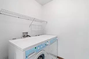 3517 Lindstrom Dr, Columbus, OH 43228 - Photo 20