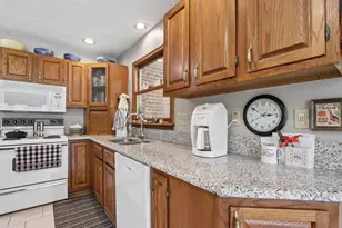 1525 Cole Rd, Columbus, OH 43228 - Photo 14