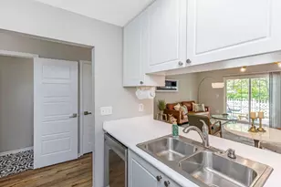 1984 Kyger Dr, Columbus, OH 43228 - Photo 12