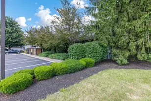 1984 Kyger Dr, Columbus, OH 43228 - Photo 50