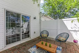 1984 Kyger Dr, Columbus, OH 43228 - Photo 32
