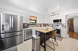 536 E Weisheimer Rd, Columbus, OH 43214 - Photo 8