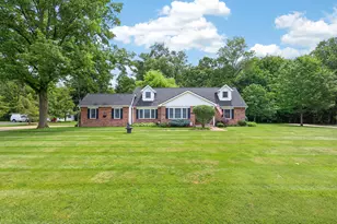 18 Eastlake Rd, Reynoldsburg, OH 43068 - Photo 1