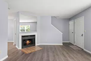 4919 Dublin Falls, Columbus, OH 43221 - Photo 4