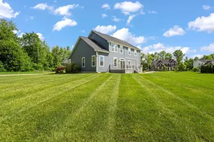 8310 Woodland Crk Ct, Blacklick, OH 43004 - Photo 4