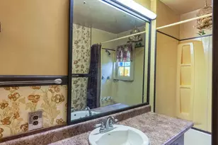 431 W College St, Granville, OH 43023 - Photo 26