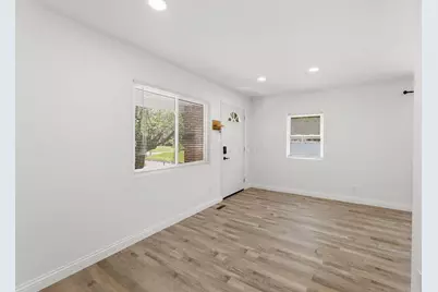 1558 Forest Street, Columbus, OH 43206 - Photo 4