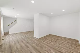 1558 Forest St, Columbus, OH 43206 - Photo 6