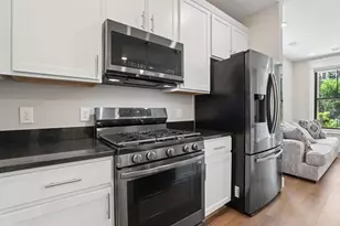 1320 Forsythe Ave, Columbus, OH 43201 - Photo 12