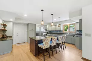 786 Robbins Way, Worthington, OH 43085 - Photo 2